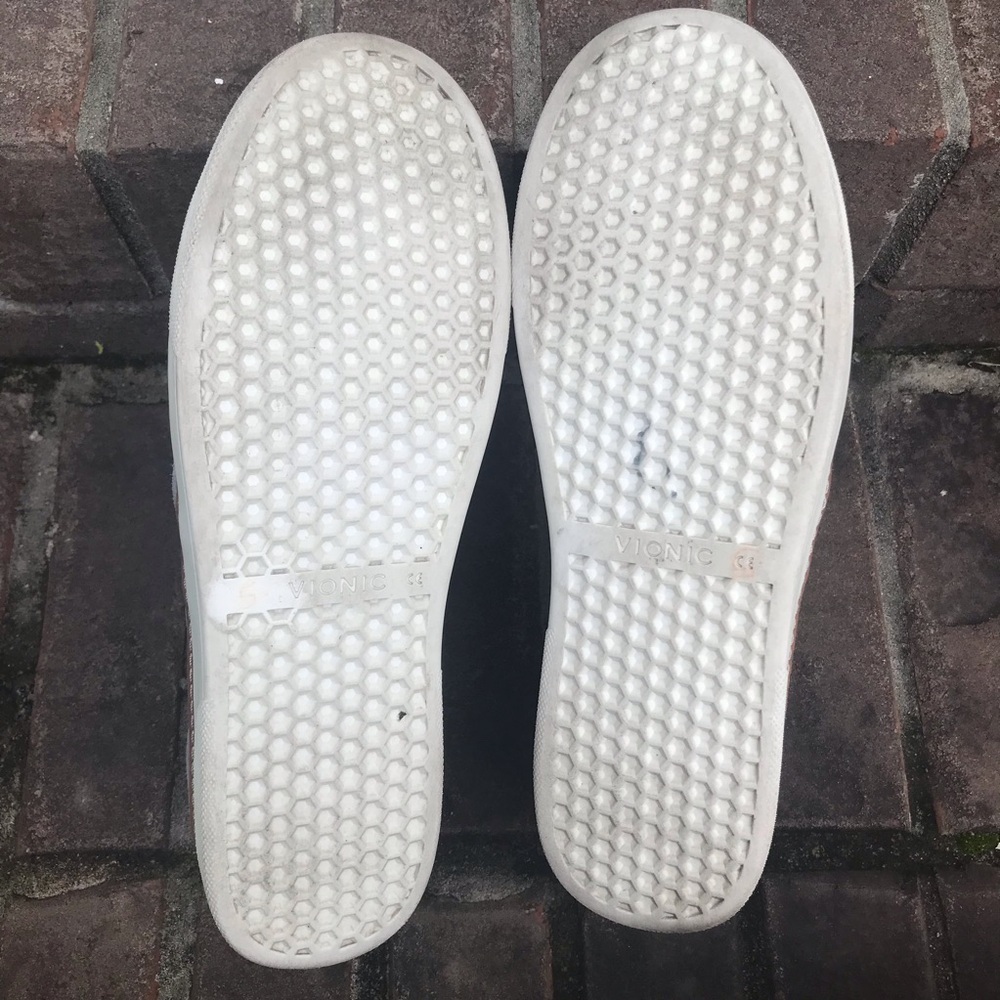 VGUC Vionic Malina Perforated Suede Slip On Shoes in Gray | Size 9.5 - Picture 5 of 11